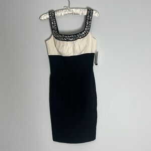 Bodycon Embellished | Black/Ivory | size: 4/small